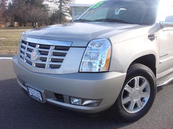 2008 Cadillac Escalade Unknown