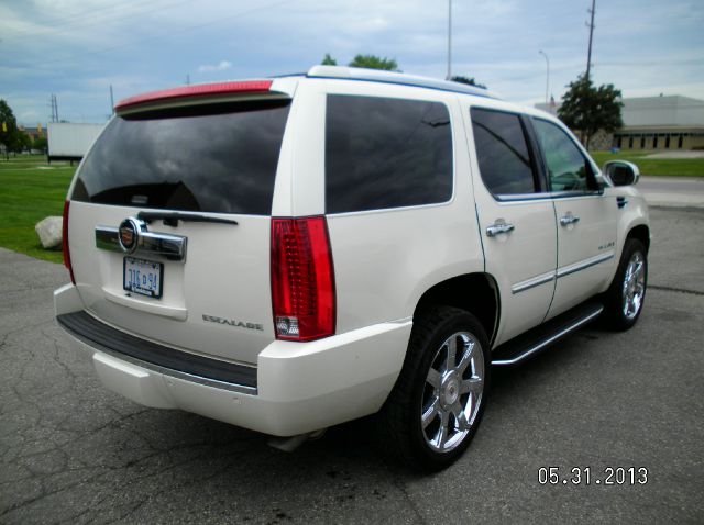 2008 Cadillac Escalade EX - DUAL Power Doors