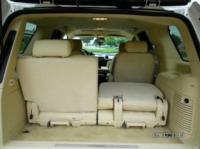 2008 Cadillac Escalade EX - DUAL Power Doors