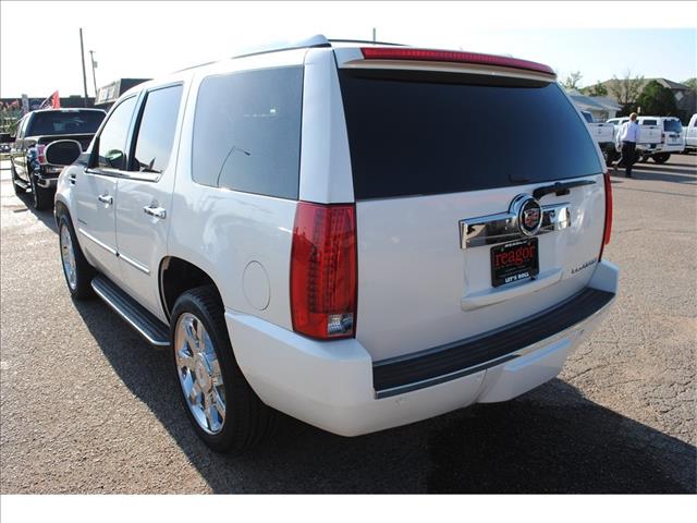 2008 Cadillac Escalade Wagon SE