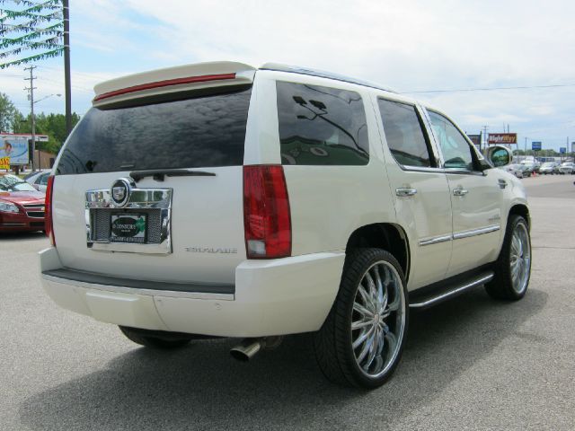 2008 Cadillac Escalade EX - DUAL Power Doors