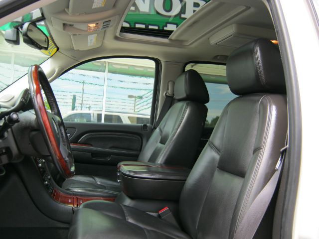 2008 Cadillac Escalade EX - DUAL Power Doors