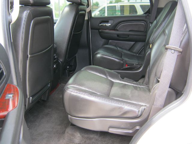 2008 Cadillac Escalade EX - DUAL Power Doors