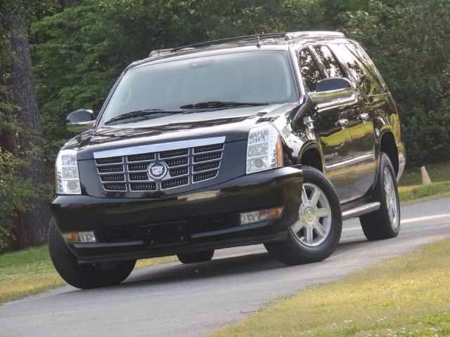 2008 Cadillac Escalade SR5 Sport Utility 4D