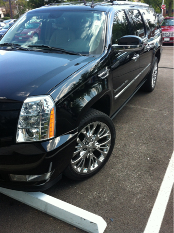 2009 Cadillac Escalade 323ci