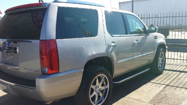 2009 Cadillac Escalade EX - DUAL Power Doors