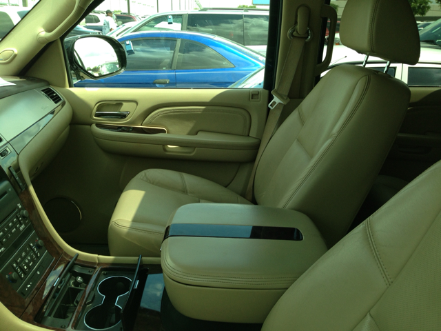 2009 Cadillac Escalade EX - DUAL Power Doors