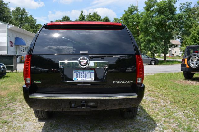 2010 Cadillac Escalade GLS PZEV