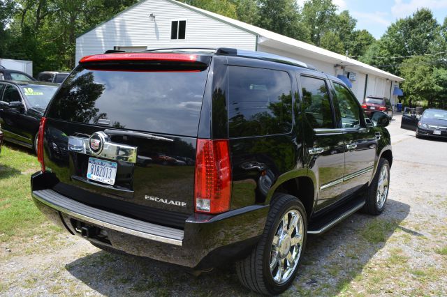 2010 Cadillac Escalade GLS PZEV