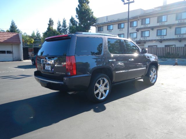 2010 Cadillac Escalade Premium