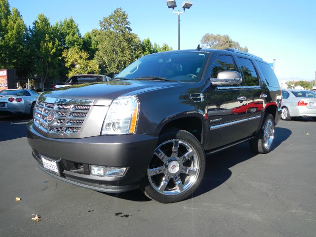 2010 Cadillac Escalade Premium