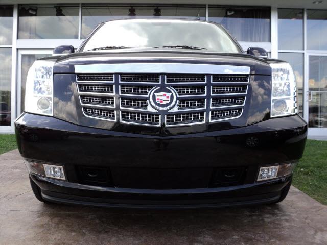 2011 Cadillac Escalade Unknown