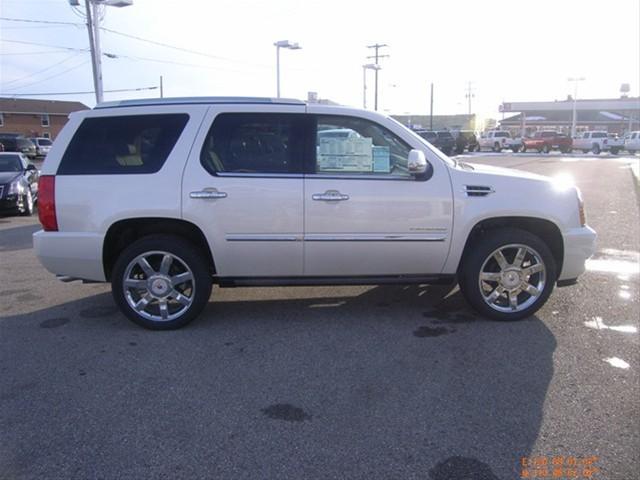 2011 Cadillac Escalade Premium