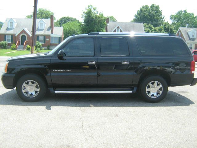 2003 Cadillac Escalade ESV SR5 Sport Utility 4D