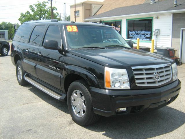 2003 Cadillac Escalade ESV SR5 Sport Utility 4D