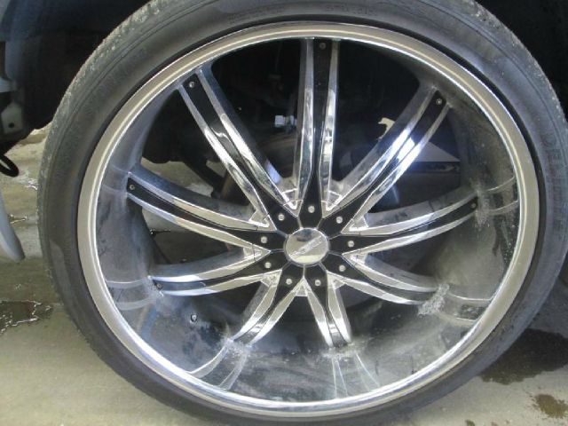 2004 Cadillac Escalade ESV Quad-short-slt-4wd-20 INCH RIMS