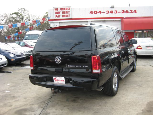 2004 Cadillac Escalade ESV 323ci