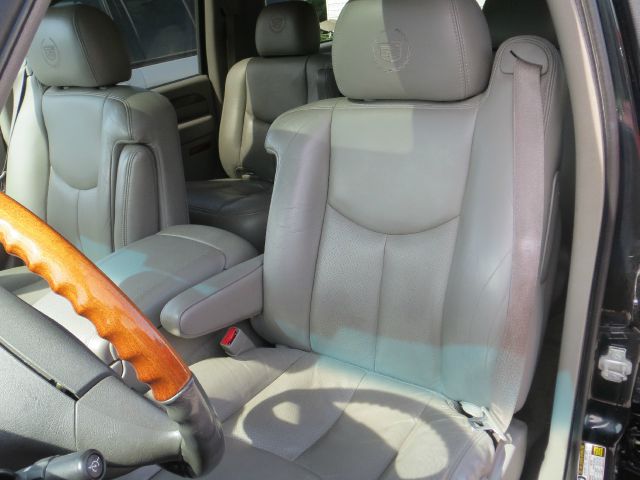 2004 Cadillac Escalade ESV 3.0i-2nd Bench-awd-vista ROOF