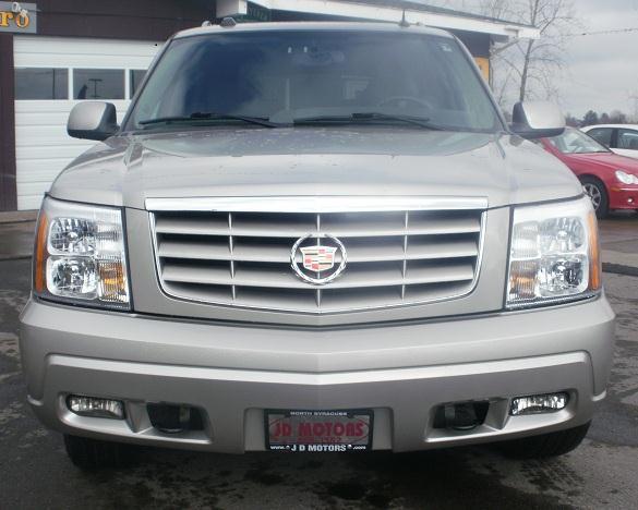 2004 Cadillac Escalade ESV Base