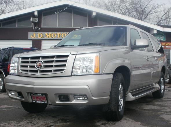 2004 Cadillac Escalade ESV Base