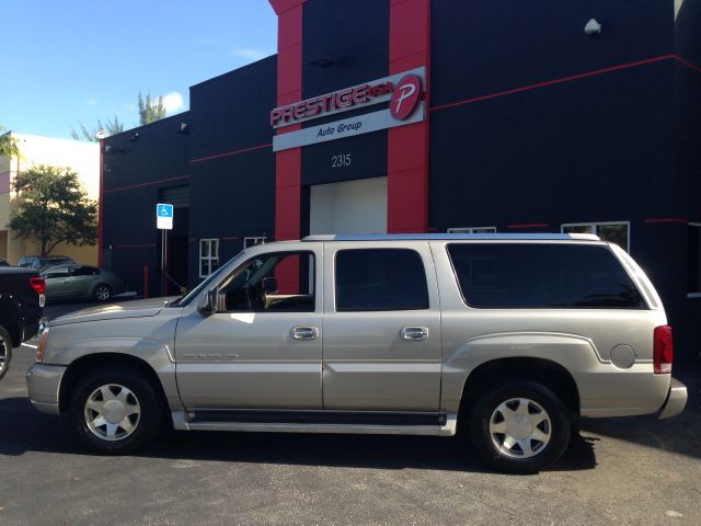 2005 Cadillac Escalade ESV SR5 Sport Utility 4D