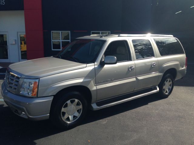 2005 Cadillac Escalade ESV SR5 Sport Utility 4D