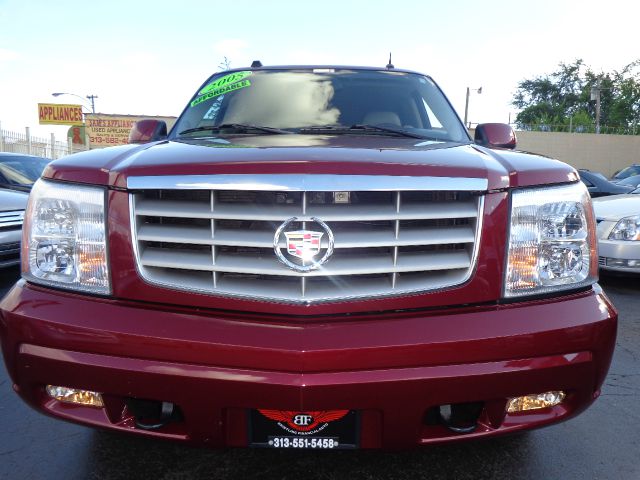 2005 Cadillac Escalade ESV SR5 Sport Utility 4D