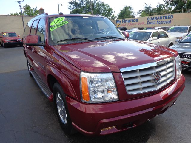 2005 Cadillac Escalade ESV SR5 Sport Utility 4D