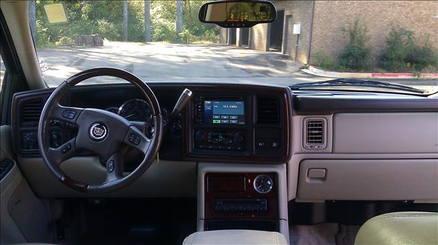 2005 Cadillac Escalade ESV Unknown