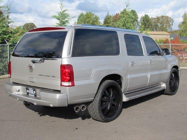 2005 Cadillac Escalade ESV Unknown