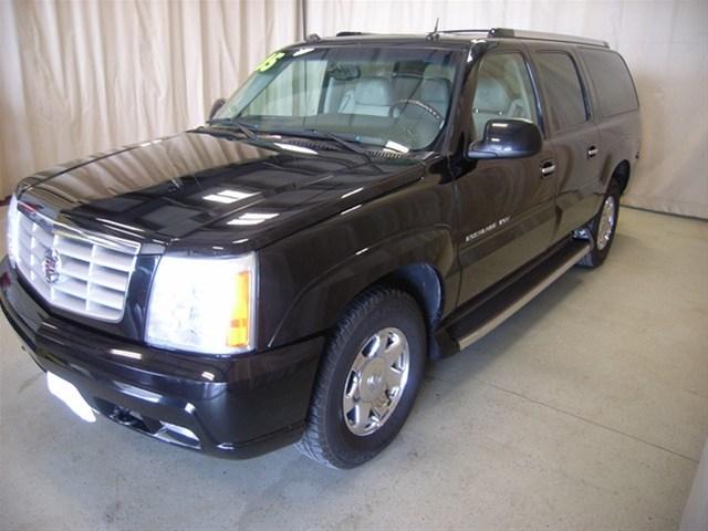 2005 Cadillac Escalade ESV Base