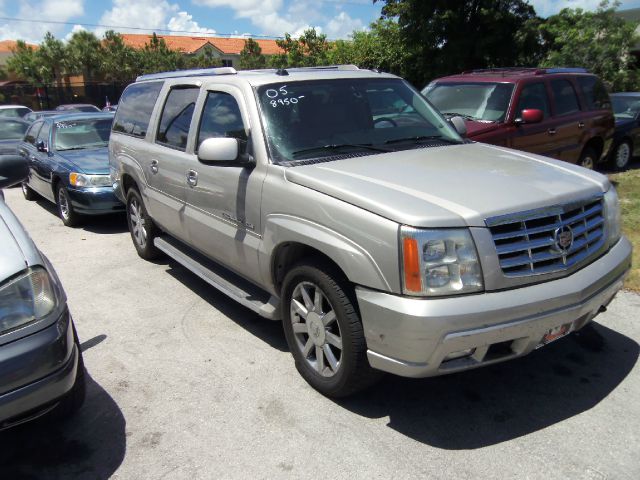 2005 Cadillac Escalade ESV SR5 Sport Utility 4D