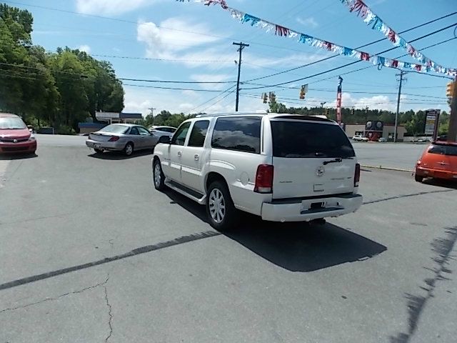 2005 Cadillac Escalade ESV 323ci