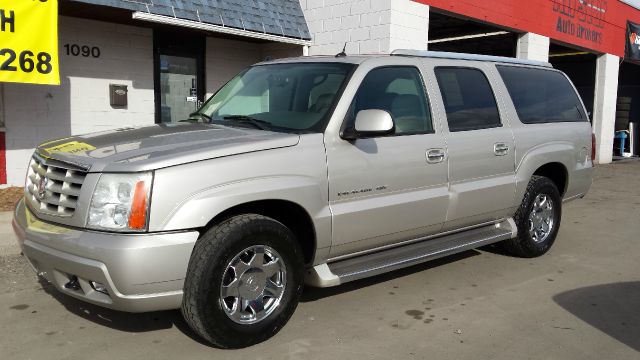 2005 Cadillac Escalade ESV SR5 Sport Utility 4D