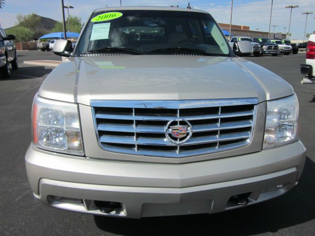 2006 Cadillac Escalade ESV SR5 Sport Utility 4D