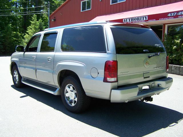 2006 Cadillac Escalade ESV 323ci