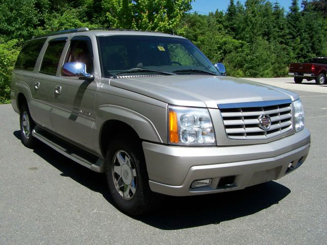 2006 Cadillac Escalade ESV 323ci