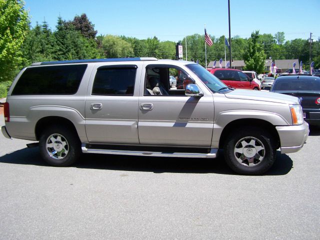 2006 Cadillac Escalade ESV 323ci