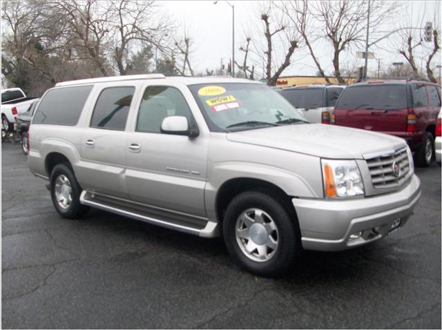 2006 Cadillac Escalade ESV 2 Dr SC2 Coupe