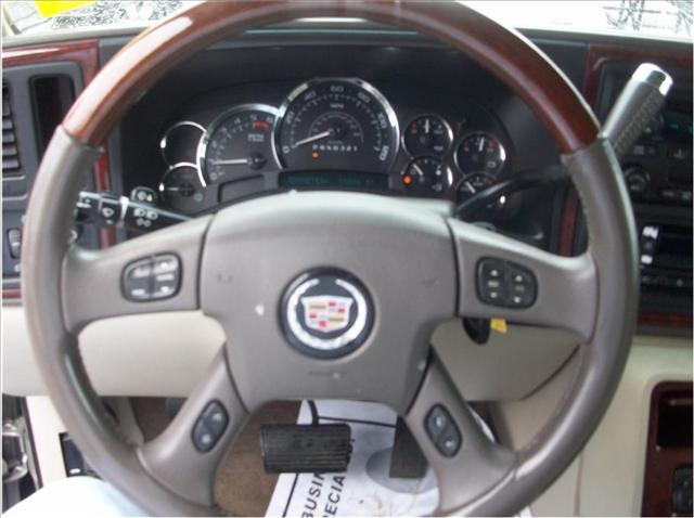 2006 Cadillac Escalade ESV 2 Dr SC2 Coupe