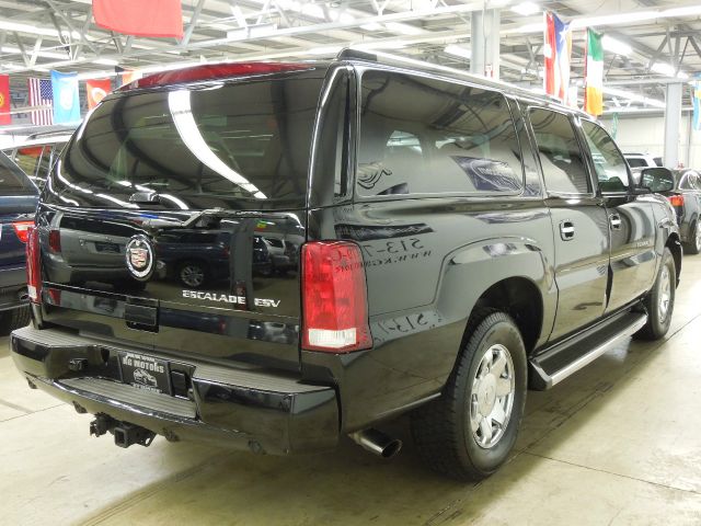 2006 Cadillac Escalade ESV SR5 Sport Utility 4D