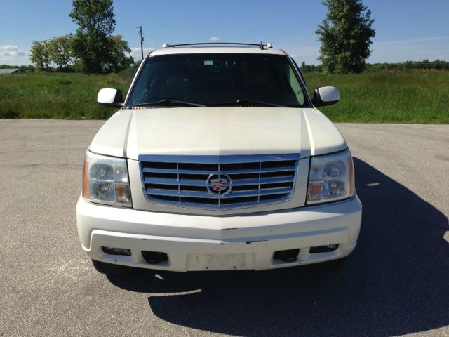 2006 Cadillac Escalade ESV 323ci