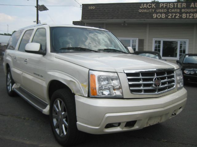 2006 Cadillac Escalade ESV 323ci