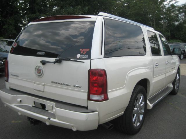 2006 Cadillac Escalade ESV 323ci