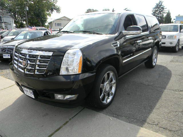 2007 Cadillac Escalade ESV SR5 Sport Utility 4D