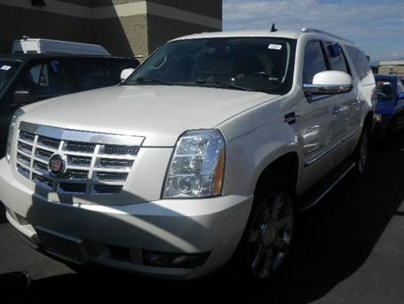 2007 Cadillac Escalade ESV SR5 Sport Utility 4D