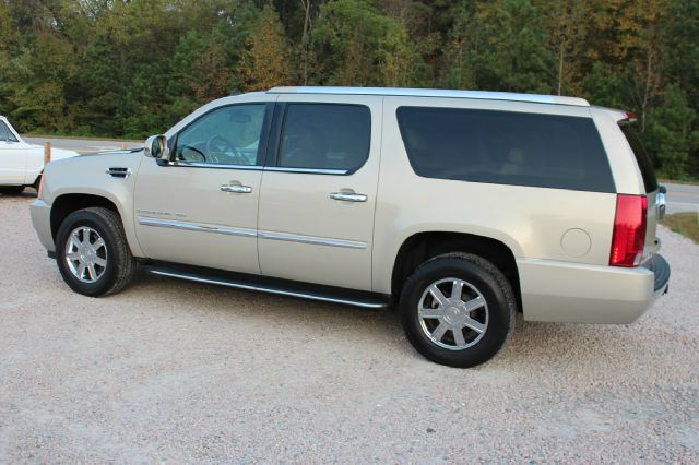 2007 Cadillac Escalade ESV 323ci