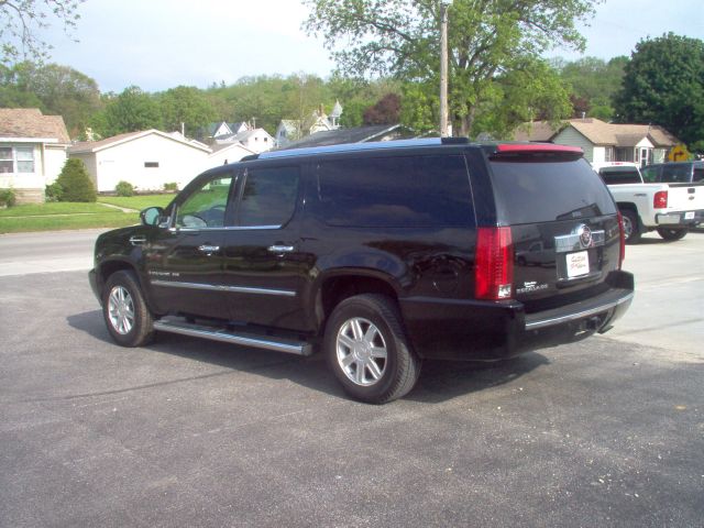 2007 Cadillac Escalade ESV SR5 Sport Utility 4D