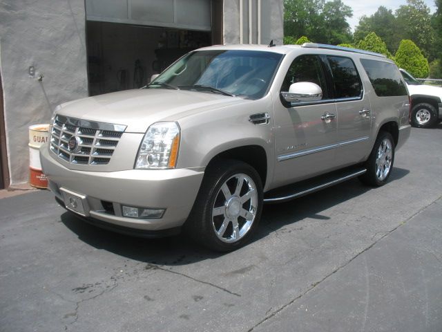 2007 Cadillac Escalade ESV SR5 Sport Utility 4D