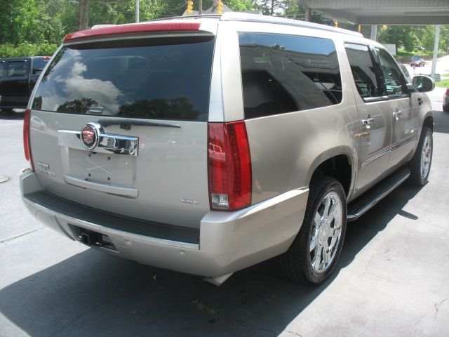 2007 Cadillac Escalade ESV SR5 Sport Utility 4D